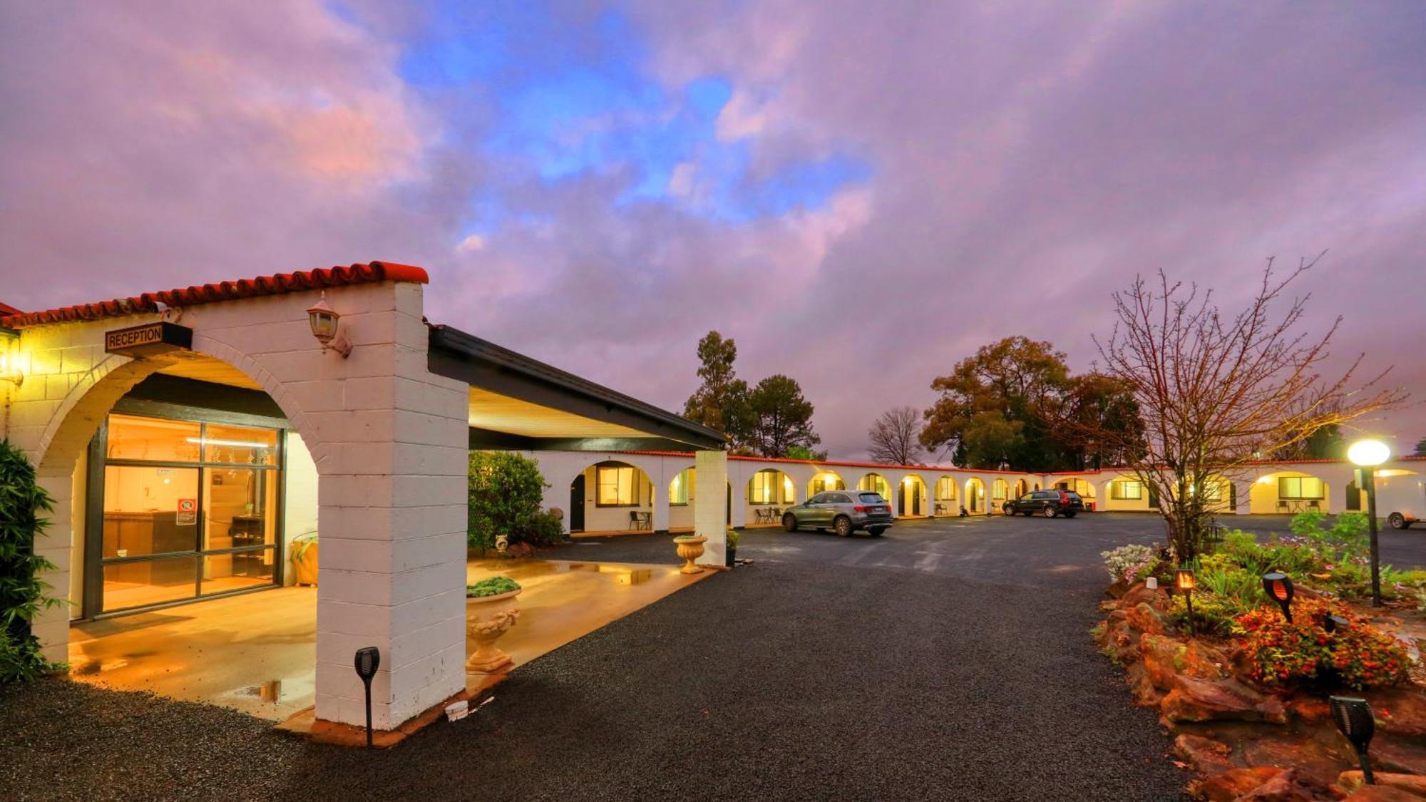 Azalea Motel Coonabarabran Exterior foto